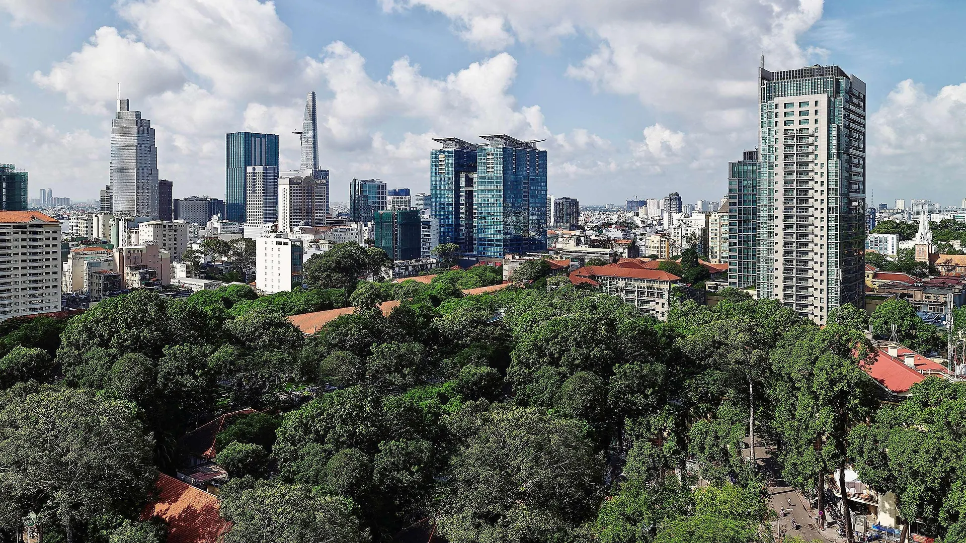 Отель Sofitel Saigon Plaza Хошимин