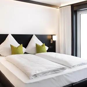 https://am-hotel.com-bavaria.com